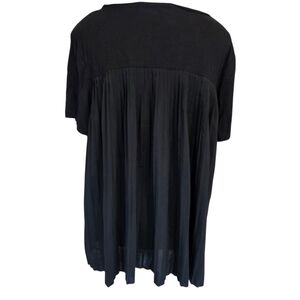 August Silk Black Short Sleeve Sheer Back DesignTop Size Medium